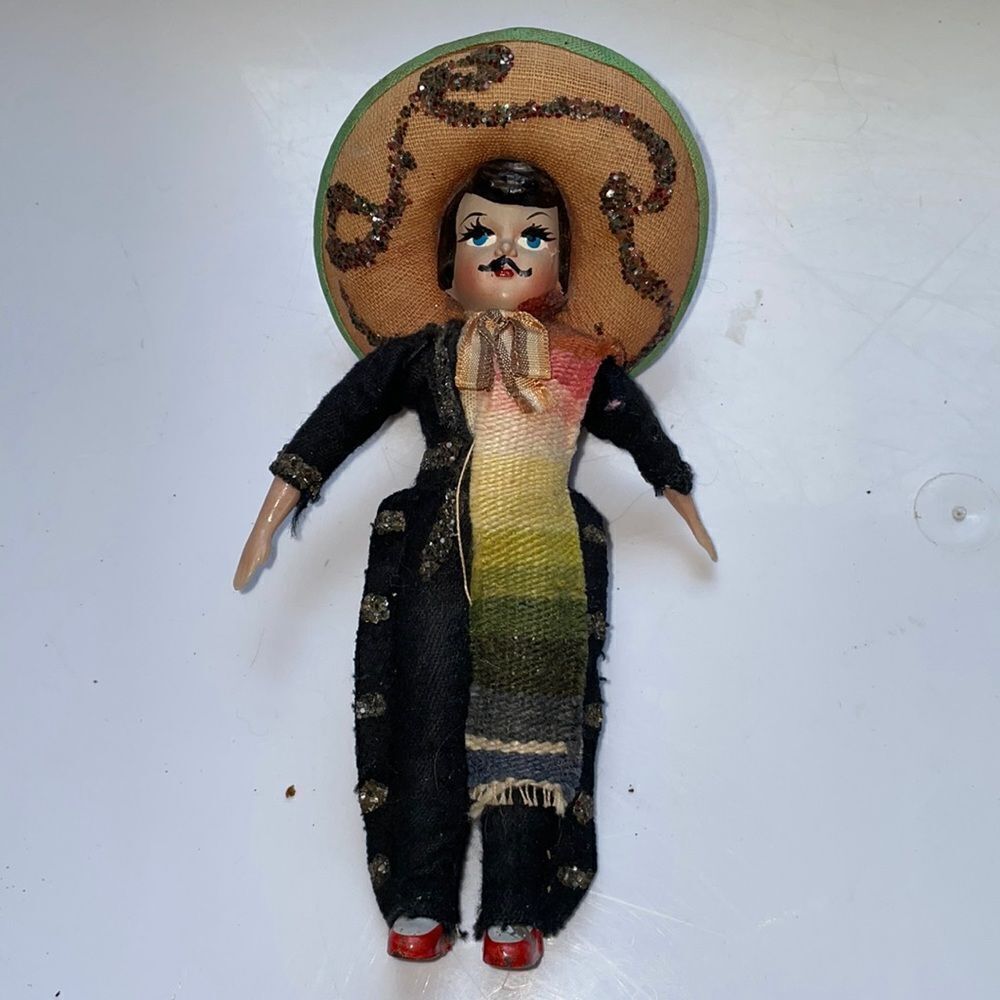 Vintage 50s/60s Mexican souvenir doll with mustache & sombrero